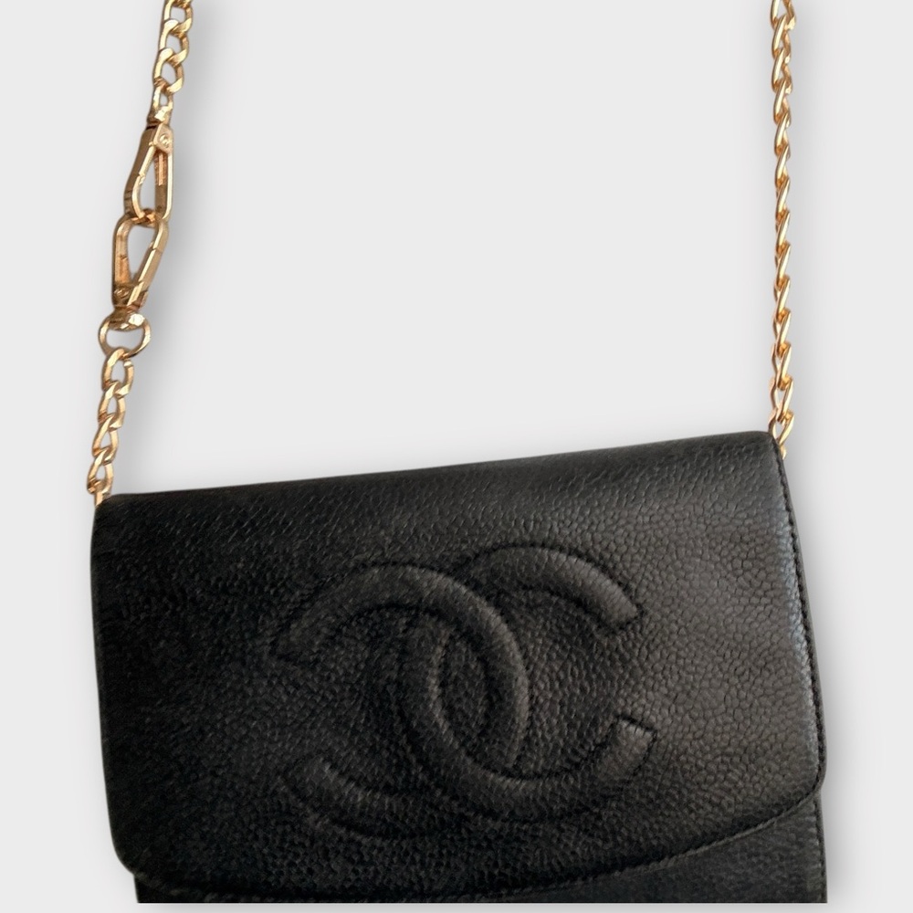 Chanel Vintage Caviar CC Compact Continental Wallet on Chain (Black) - Picture 12 of 16